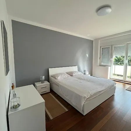 Apartman Kata Apartment